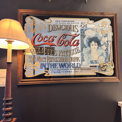 Antieke Coca-Cola spiegel – Art Nouveau stijl reclamepaneel in houten lijst (±1900)