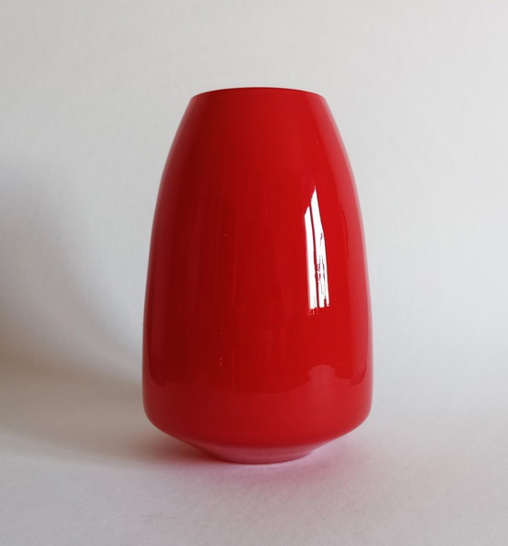 Image 1 of Vase en verre rouge/blanc Walther Gropius Bauhaus 'Tac02' Rosenthal Studio 1969