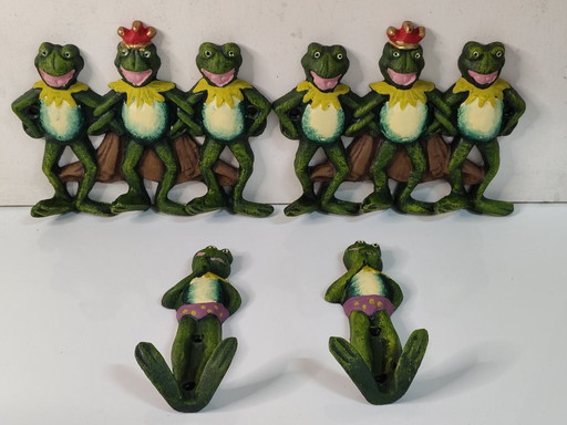 4 Percheros de Hierro Forjado (2 Triples y 2 Individuales)