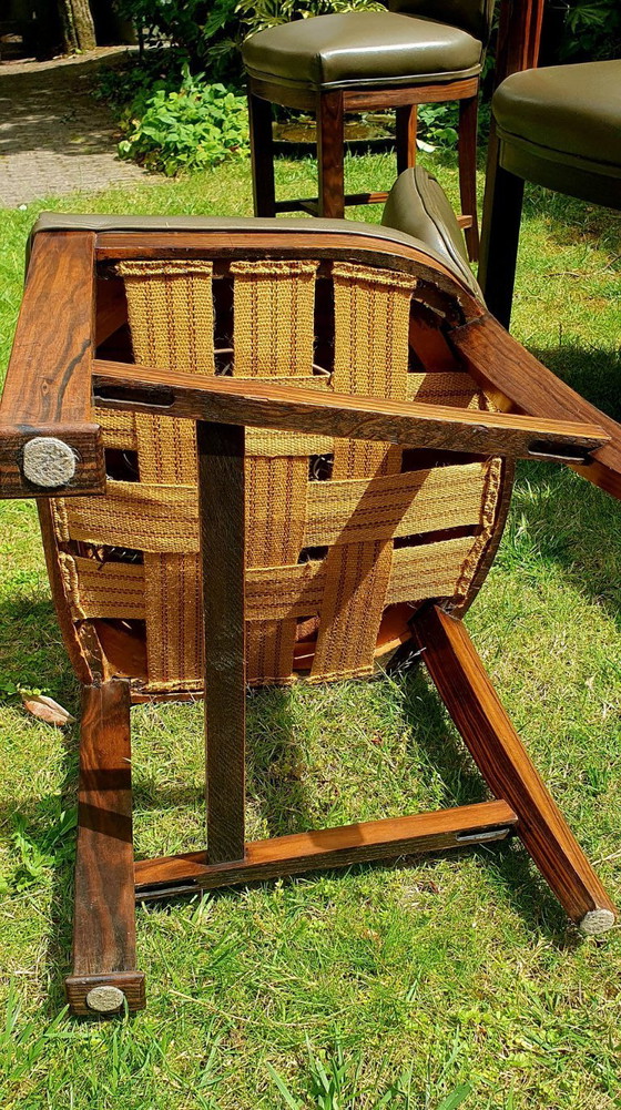 Image 1 of 4 Eetkamerstoelen met leuning en 2 zonder