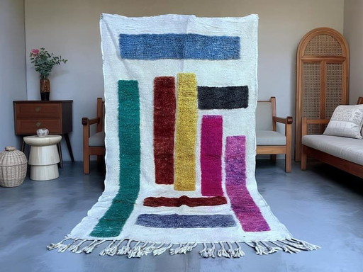 Traditioneel Beni Ouraine-tapijt uit het Atlasgebergte met kleurrijke patronen, formaat 1,5/2,5 m – Aime Té