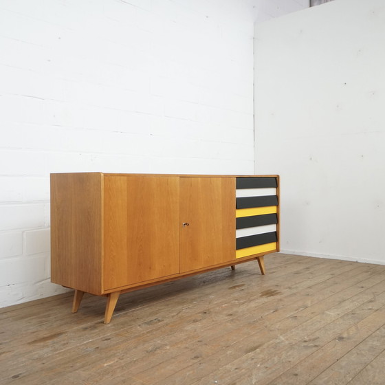 Image 1 of Jiri Jiroutek Anrichte