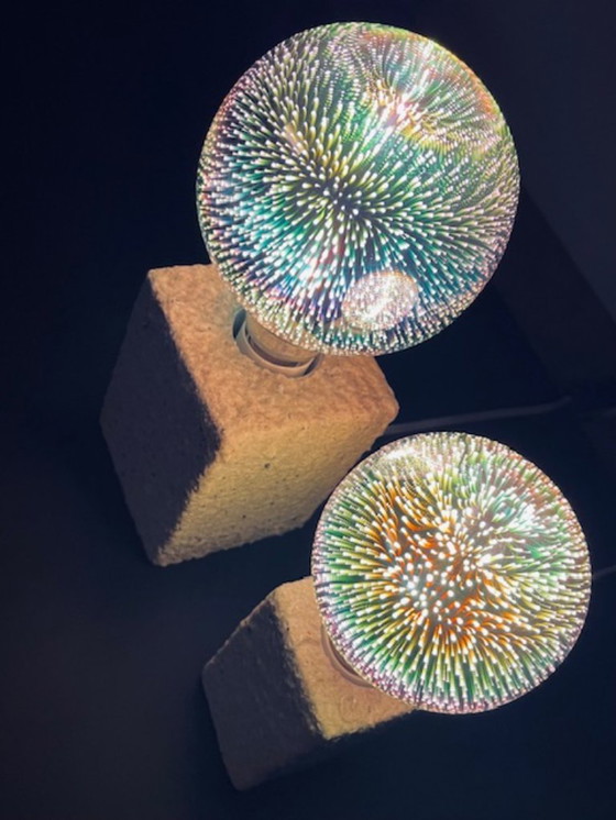 Image 1 of Set van twee moderne designlampen met sculpturale stenen basis