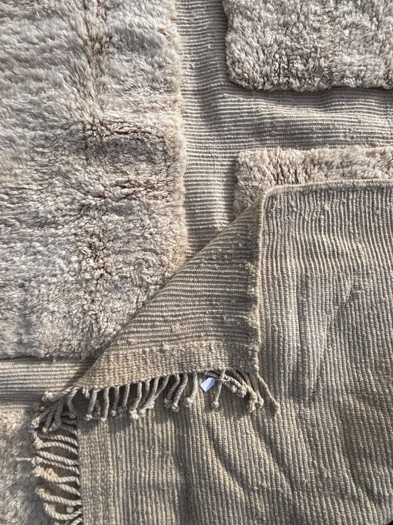 Moroccan Mrirt Wool Rug 200x300 cm – Handmade Ivory Berber Rug