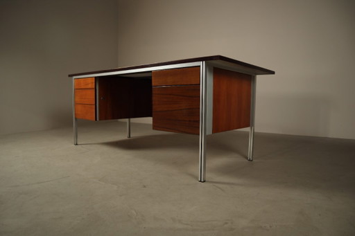 Escritorio ejecutivo de ORA Acciaio, fabricado en Italia durante la década de 1970. – bureau, Wood