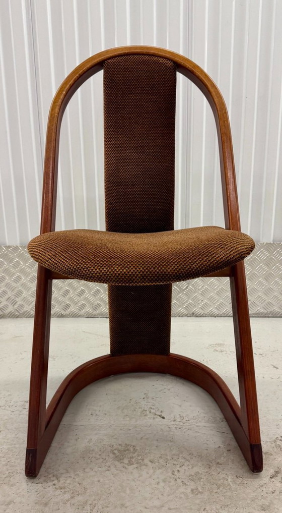 Image 1 of Ensemble de 4 chaises au design vintage