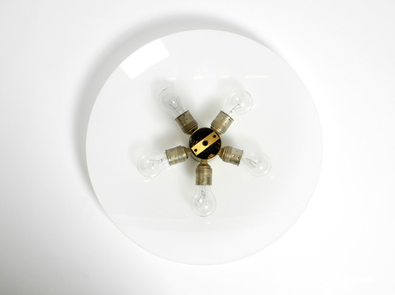 Image 1 of Grand Florian Schulz des années 80, Gela 55, plafonnier rond en laiton-opale avec cinq douilles E27