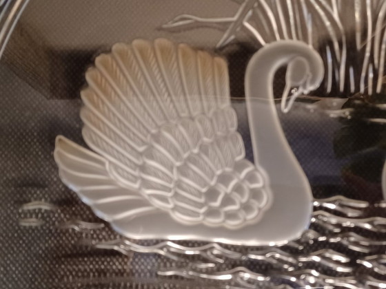 Image 1 of Vintage Walther Glas "Schwanensee" Serving Platter – Frosted Crystal Swan Lake Cake Plate – 1980s West German Art Glass
