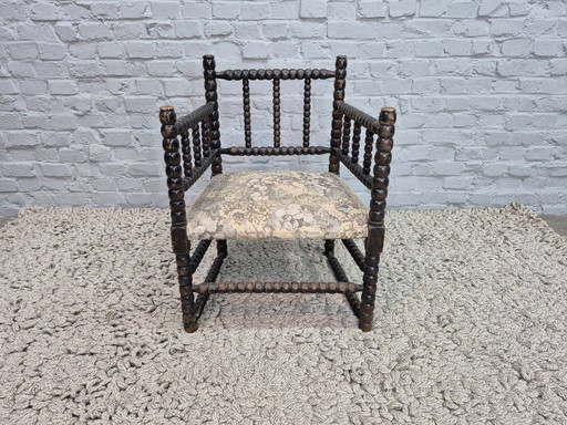 Fauteuil à boutons décoratifs à bobines (bouton) du début du XXe siècle – vers 1920-1940