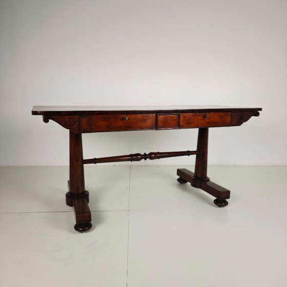 Image 1 of Engelse Regency-periode begin 19e eeuw / Schrijftafel in de bibliotheek van Willem IV