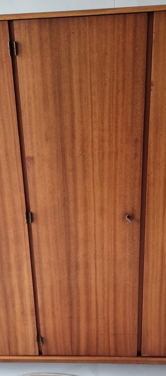 Image 1 of Armario de mediados de siglo