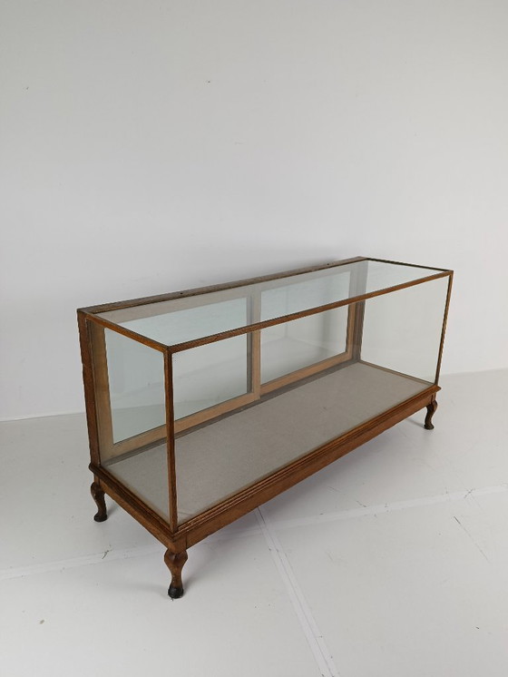 Image 1 of Antica grande vetrina/bancone in vetro