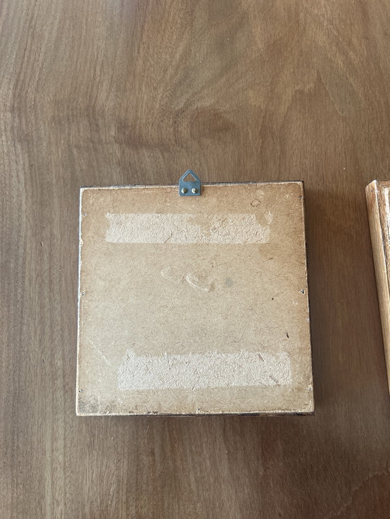 Image 1 of Set van 2 Antieke Delftse Tegels (18e Eeuw) - Visser & Zeilschip - Ingelijst