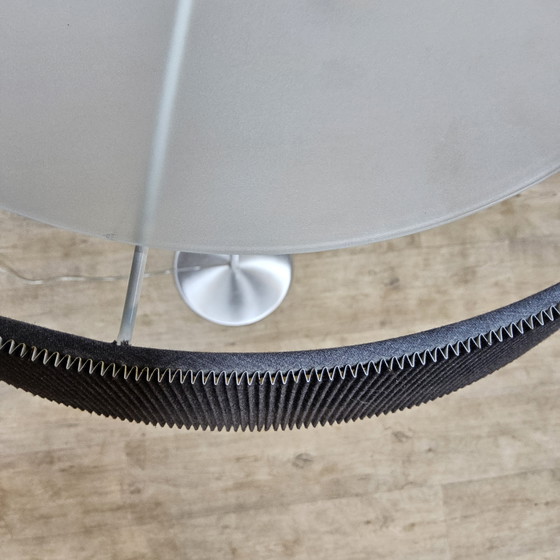 Lámpara de pie Van De Heg Design, cromada / Pantalla negra acanalada (diseño holandés) – Lámparas de pie (photo 10 of 15)