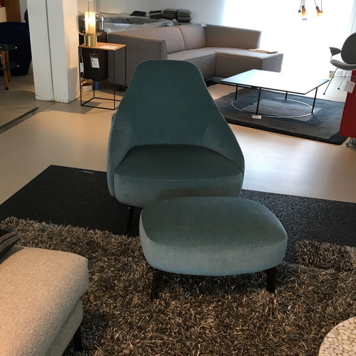 Fauteuil Leolux Jill avec pouf