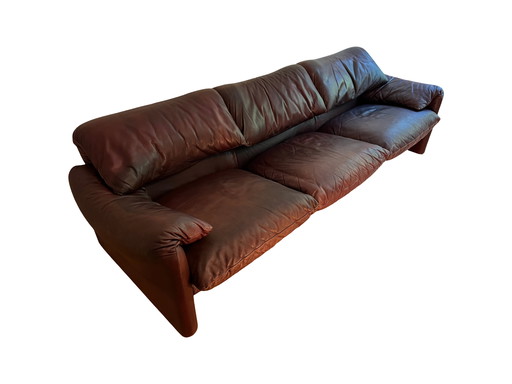 Cassina Maralunga 3-seater leather sofa by Vico Magistretti 1970s