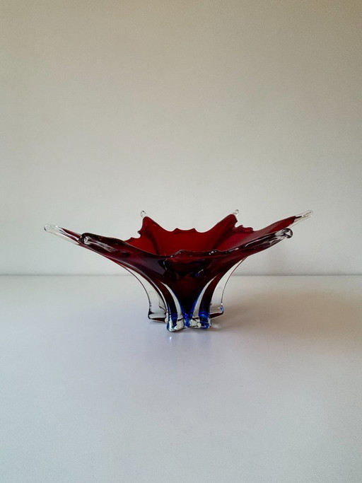 Striking Murano blown glass centerpiece – Ruby red and cobalt blue – Sculptural design