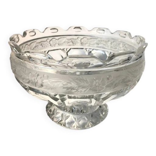 Cut and engraved crystal footed bowl, floral decoration – classic style / centrepiece - 20th century