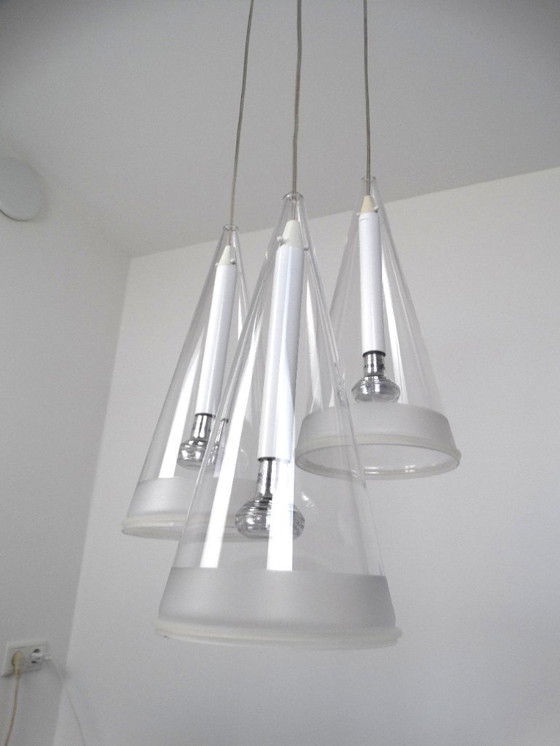 Image 1 of Flos Fucsia 3 pendant