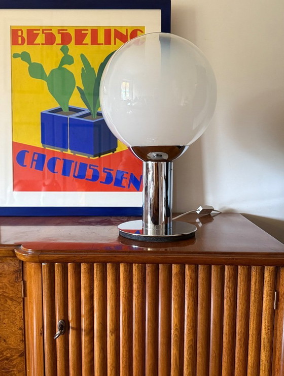 Image 1 of Lampe de table chromée style futuriste, France années 1980