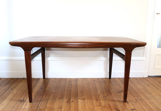 Scandinavian vintage teak table Johannes Andersen, 1960