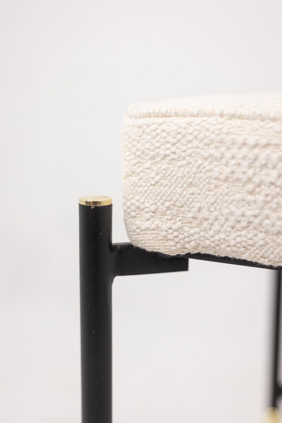 Image 1 of Paar weiße Sitzbänke aus lackiertem und vergoldetem Metall - 2000er Jahre