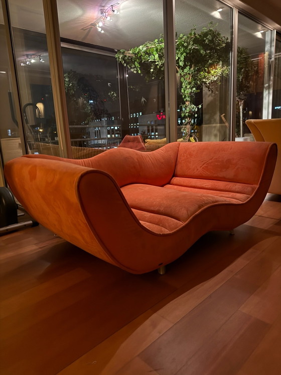 Divano Bretz arancione. – Divani, Velluto, Legno (photo 6 of 7)