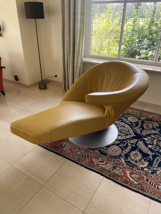 Image 1 of Poltroncina girevole Leolux Parabolica