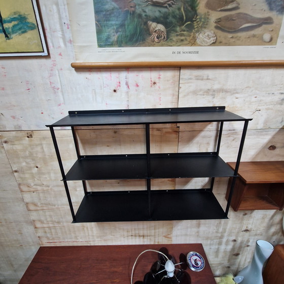 Image 1 of Porta libri da parete vintage in metallo