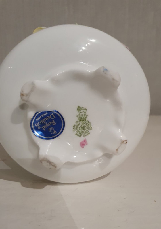 Image 1 of Vintage Royal Doulton Blumenarrangement – ​​Bone China – 11 x 9 cm