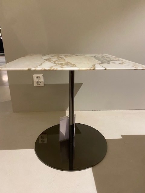 Image 1 of Mesa auxiliar Minotti Bellagio