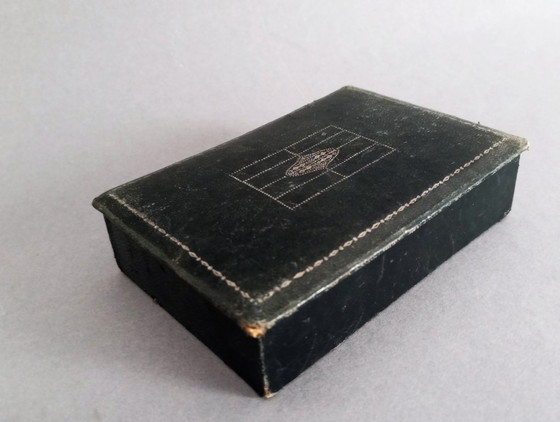 Image 1 of Boîte en cuir du Wiener Werkstatte pour SIG Max Schmidt, fabrique de lampes et de métaux, Vienne 1910