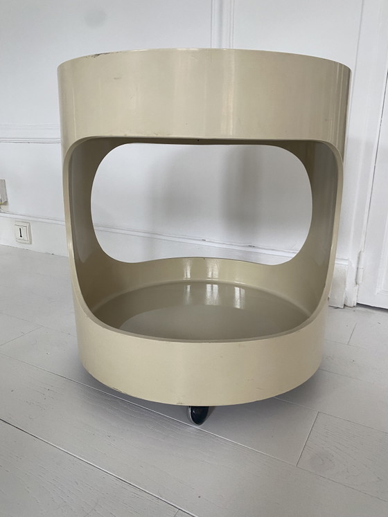 Image 1 of Opal, bijzettafel in futuristische stijl