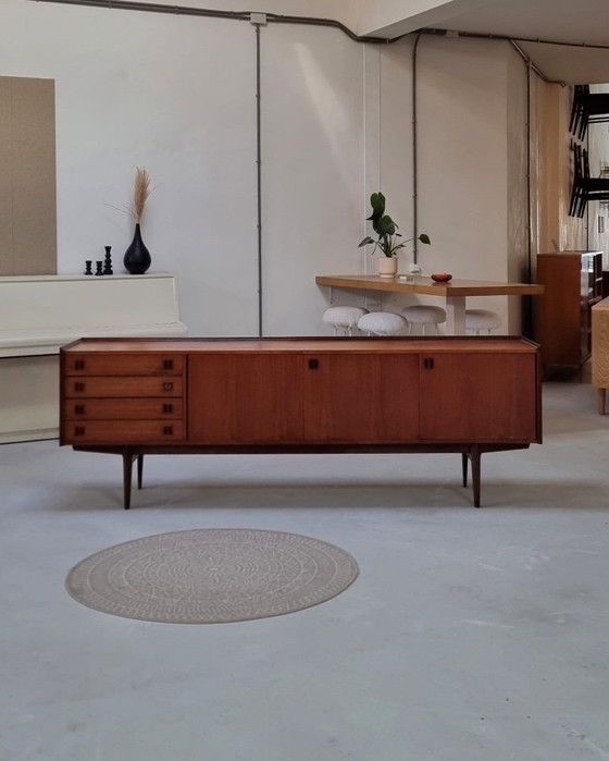 Image 1 of Credenza di metà secolo