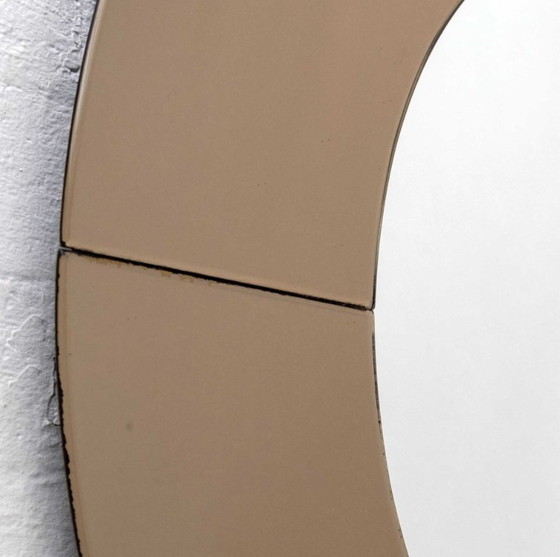 Image 1 of Mid Century Moderne Italiaanse Gerookte Ronde Grote Spiegel, 1970