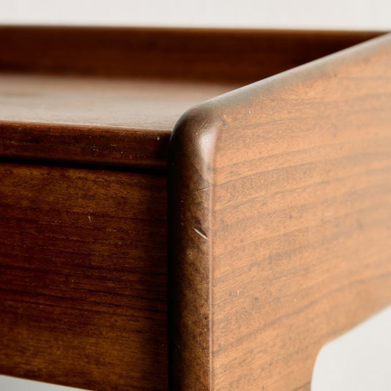 Image 1 of MK11826 Teakhouten drijvend nachtkastje van Sigfred Omann voor Ølholm Møbelfabrik
