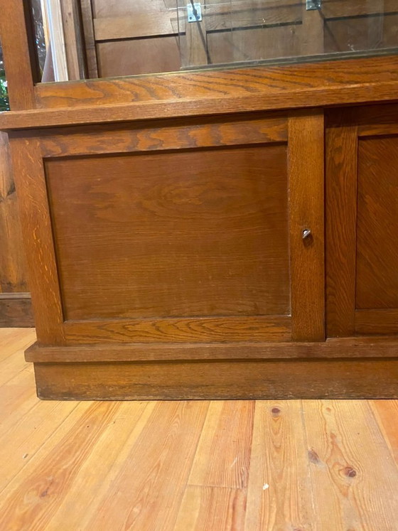 Image 1 of Escaparate de una tienda de la década de 1930.