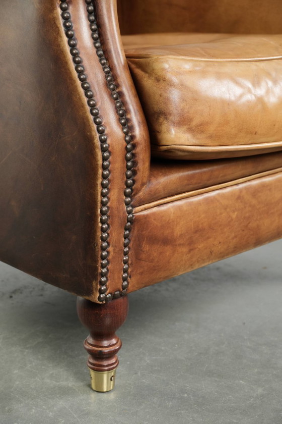 Image 1 of Beautiful and comfortable armchair made of cowhide leather with a characterful and charming English look.