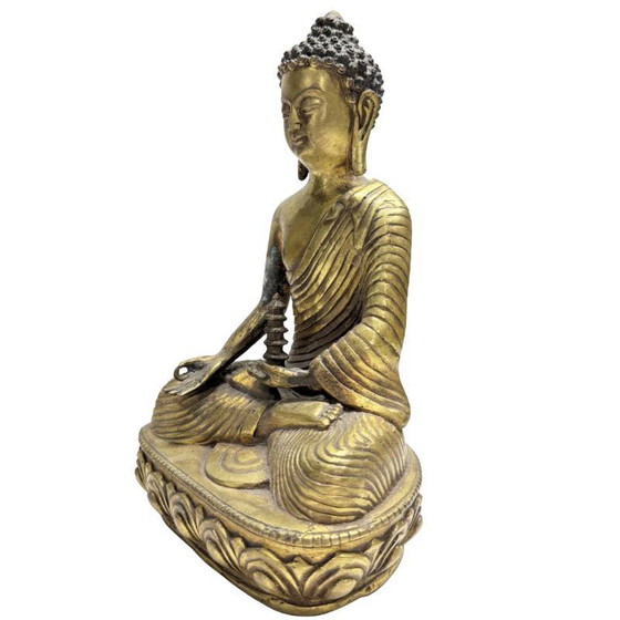 Juego de Altar Chino de Bronce con Buda de la Medicina y Torres Pagoda Gemelas - 3 Piezas (photo 9 of 11)