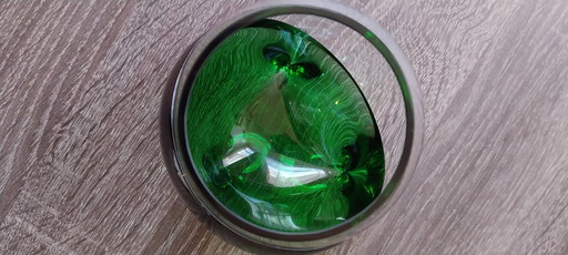 Very beautiful Murano Sommerso glass on legs, jade green