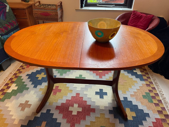 Image 1 of Nathan extendable dining table