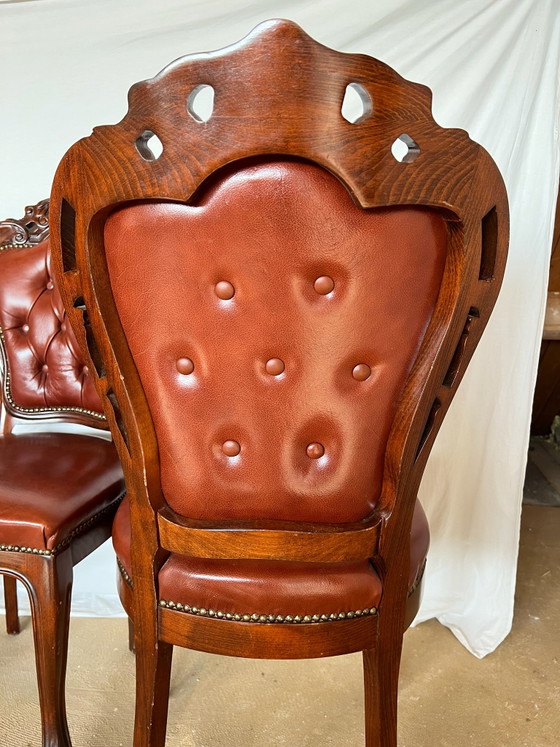 4 Chesterfield Barock Esszimmerstühle Leder – Holz (photo 5 of 5)