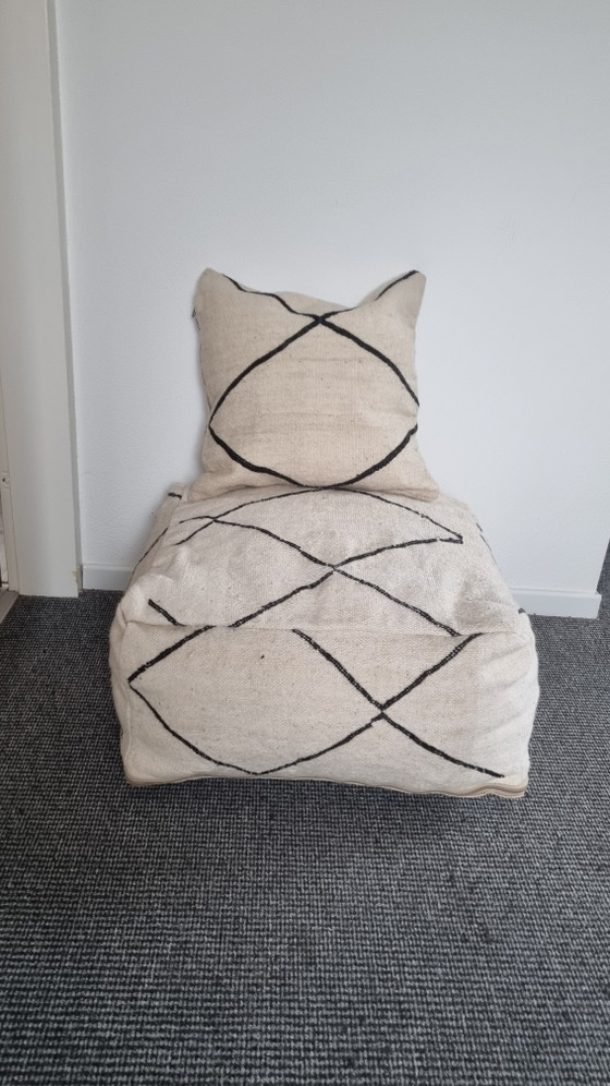 Vintage Berber Poef – Hockers en poefs, Wool (photo 4 of 8)