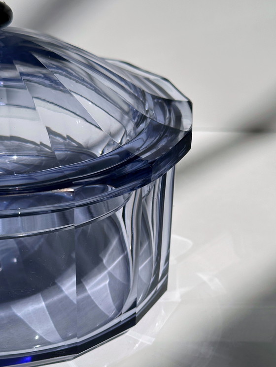 Image 1 of Vintage Italiaanse Art Deco dekseldoos prisma kristal geslepen bonbonnière paars lila 1930