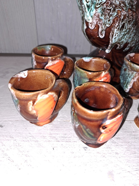 Image 1 of Carafe Vallauris en forme de poisson avec 8 verres à liqueur