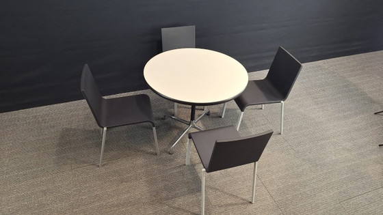 Vitra Eames Segmented Table Besprechungstisch – Plastic, Wood (photo 11 of 12)