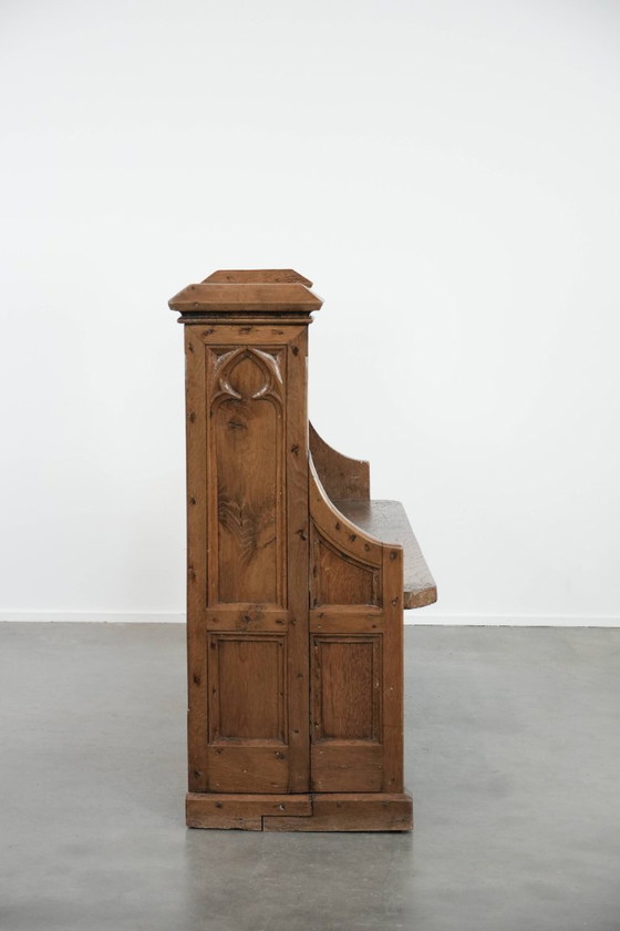 Image 1 of Antico banco da chiesa in quercia in stile gotico con bellissime incisioni