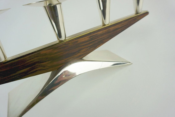 Image 1 of Bougeoir moderne du milieu du siècle, en métal argenté et bois, années 1950-1960