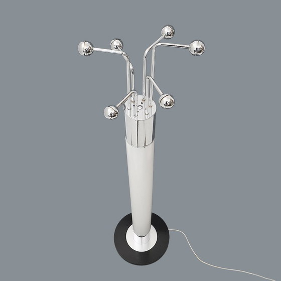 Image 1 of Lámpara perchero en metal cromado, años 70