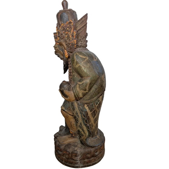 Große polychrome balinesische Holzskulptur – Mythologischer Rishi (Weiser) – ca. 1950 – Bildhauerei (photo 8 of 10)